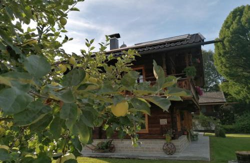 Finsing Ski Chalet | Fasserhäusl -Private Luxury Chalet mit Hot Tub & Sauna