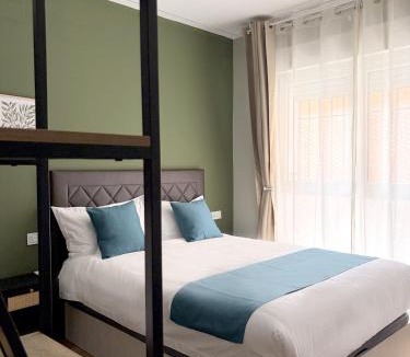 San Blas-Canillejas Hostel | Feliz Apartment