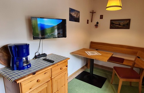 Ramsau bei Berchtesgaden Apartment | Ferienwohnung, 1-2 Personen, 33 qm, Dusche/WC, Balkon, TV, W-LAN, 1 Schlafzimmer, Frühstück möglich!