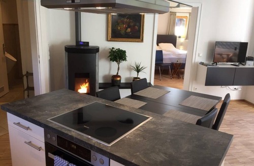 Ramsau Apartment | Ferienwohnung Steinberg* im 'Haus am Bachrand', 1-2 Personen , Dusche/WC, Balkon, TV, 1 Schlafzimmer