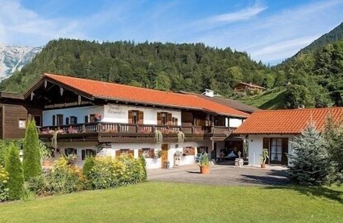 Ramsau House | Ferienwohnung Nr. 2, 1-2 Personen, 54 qm, Dusche/WC, Terrasse, TV, W-LAN, 1 Schlafzimmer, Erdgeschoss
