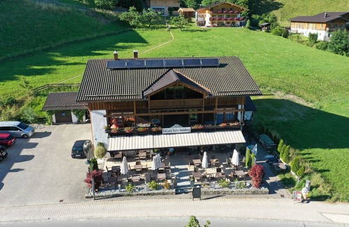 Ramsau Apartment | Ferienwohnung Gipfelglück, 2-5 Personen, 60 qm, TV, 2 Schlafzimmer, Dachgeschoss
