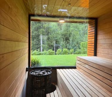 Falkau House | Ferienblockhaus Schwarzwald - Luxus Chalet mit Sauna & Whirlpool