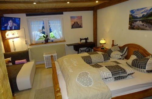 Kreuzfeld Apartment | Ferienhäuschen
