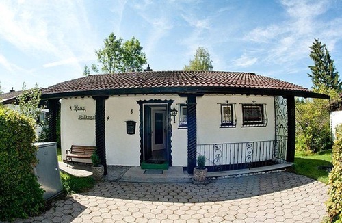 Schwarzenbach House | Ferienhaus 05-e mit Wintergarten und Südterrasse - Ferienhäuser im Feriendorf Weissensee im Allgäu