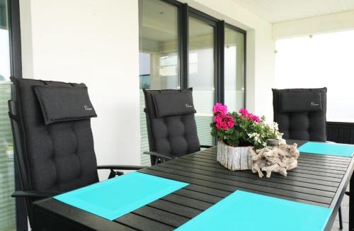 Molschow House | Ferienhaus 100 m² mit Kamin & WLAN in Zecherin