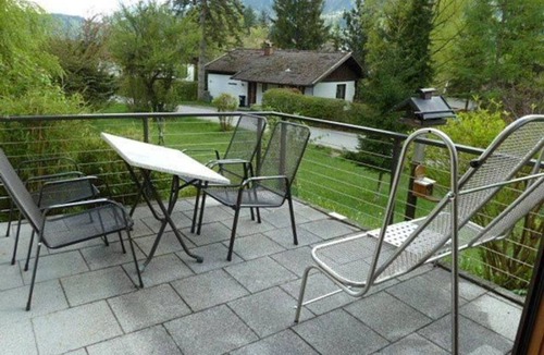 Schwarzenbach House | Ferienhaus 20-e mit Wintergarten und Garage - Ferienhäuser im Feriendorf Weissensee im Allgäu