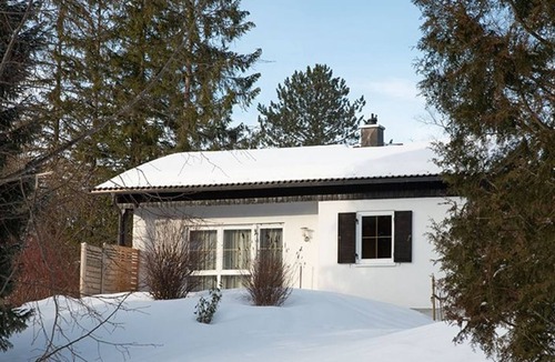 Schwarzenbach House | Ferienhaus 46-f - Landhaus Wetterstein - Ferienhäuser im Feriendorf Weissensee im Allgäu