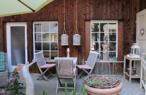 Badenweiler House | Ferienhaus Alte Schusterei, 85 qm mit Garten und 2 Wohn-/Schlafbereichen für max. 4 Personen
