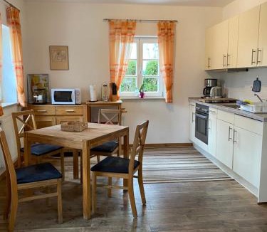 Tiefenpoelz Apartment | Ferienhaus am Brunnen