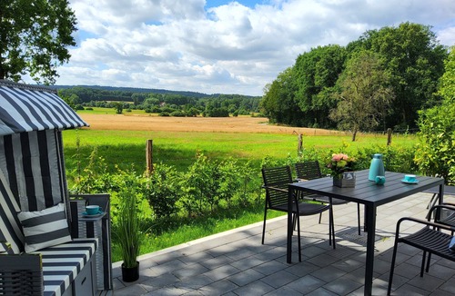 Essenerberg House | Ferienhaus "fernblick" - Verweilen im Grünen mit Ruhe & Weitblick!