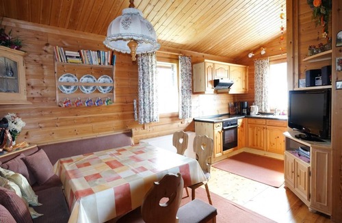 Viechtach House | Ferienhaus Jägerpark Viechtach 3, indoor pool, Wi-Fi and energy costs included