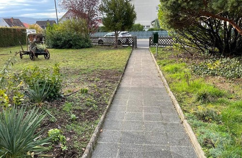 Erlenbach am Main Apartment | Ferienhaus mit Garten