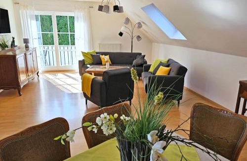 Kurort Gohrisch Apartment | Ferienhaus Villa Maria - Ferienwohnung Chippendale