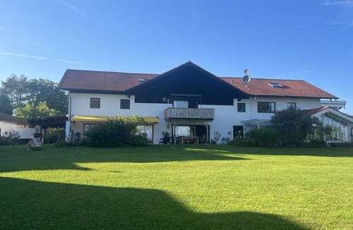 Teisendorf Apartment | Ferienhaus "zur Schönen Aussicht"