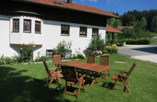 Bobrach Apartment | Ferienhof Landhaus Michael