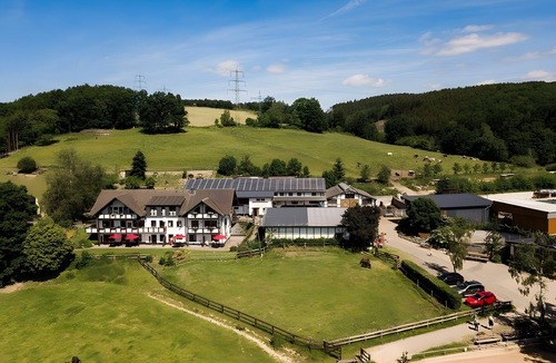 Helden Apartment | Ferienhof Pulte Apartment "Heuboden" with Mountain View, Shared Terrace, No Wi-Fi