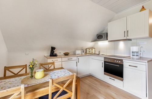 Niederlandenbeck Apartment | Ferienhof Schade Apartment Hahn – Cozy Family Retreat with 2 Bedrooms