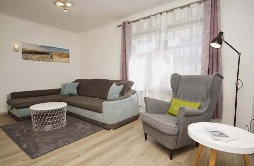 Ostseebad Baabe Apartment | Ferienhus Baabe Ferienwohnung 02 mit gratis Nutzung vom AHOI Erlebnisbad und Sauna in Sellin