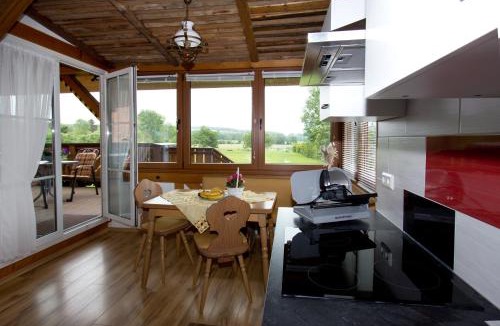 Gleichamberg Apartment | Ferienpension Kühner