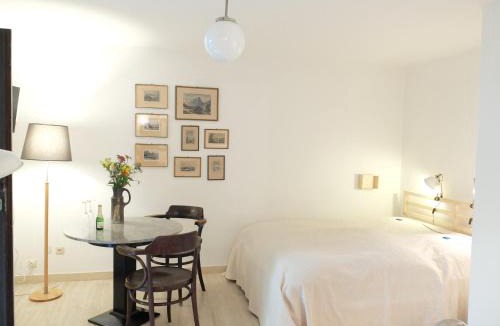 Breitbrunn a. Chiemsee Apartment | Ferienstudio-Apartment Tausendfreund "adults only" am Chiemsee