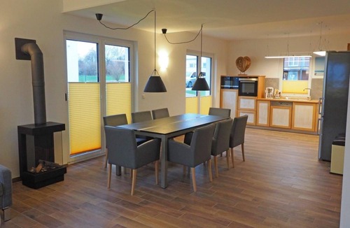 Hohen Wieschendorf House | Ferienvilla in Hohenkirchen mit Privatem Pool Birdieweg 11a by Interhome