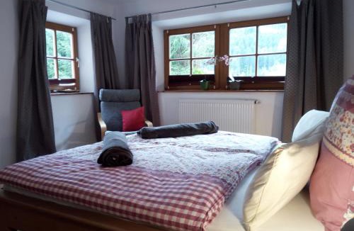 Ramsau Apartment | Ferienwohnung Waldhäusl