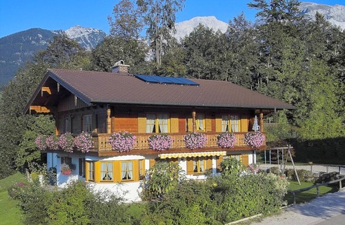 Unterschonau Apartment | Ferienwohnung 1 bis 4 Personen, 70 qm, 2 separate Schlafzimmer, Bad mit Badewanne und Dusche, Balkon