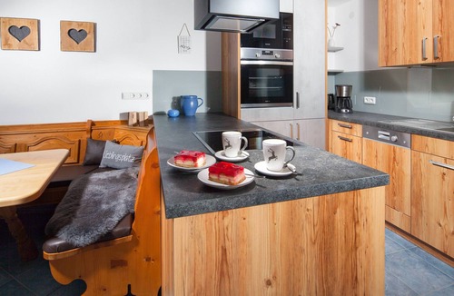 Unterschonau Apartment | Ferienwohnung 2 bis 2 Personen, 52 qm, Obergeschoss, 1 separates Schlafzimmer, Balkon