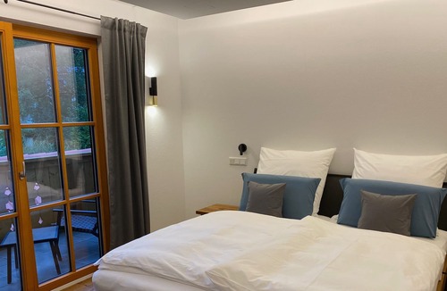 Oberschonau Apartment | Ferienwohnung Dolomit, 87 Qm,1. Obergeschoß, 2 Separate Schlafzimmer, 2 Bäder, Balkon