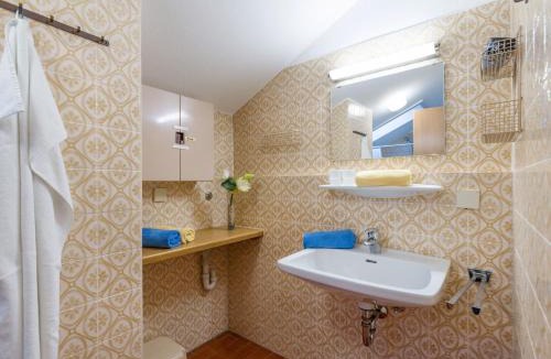 Oberaudorf Apartment | Ferienwohnanlage Oberaudorf E7 mit 2 Schlafzimmer und Hallenbad