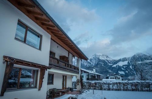 Oberschonau Apartment | ferienwohnung Gabriele