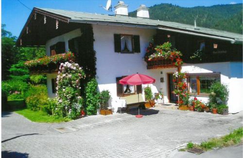 Schoenau am Koenigssee Apartment | Ferienwohnung Haus Sonnhügel