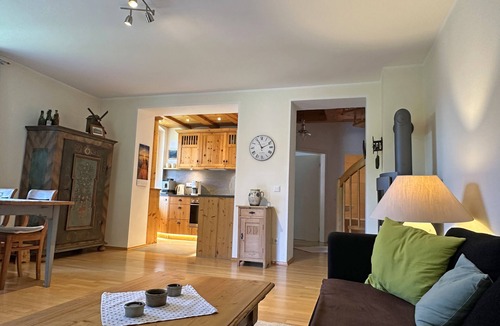 Aschau im Chiemgau Apartment | Ferienwohnung extra Schlafzimmer und West-Balkon, 77 qm°