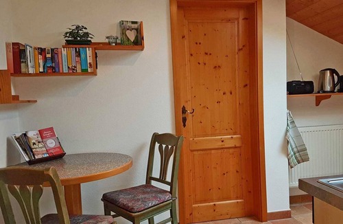 Aschau im Chiemgau Apartment | Ferienwohnung° 31 qm Wohn-/Schlafraum kombiniert und Ost-Balkon°