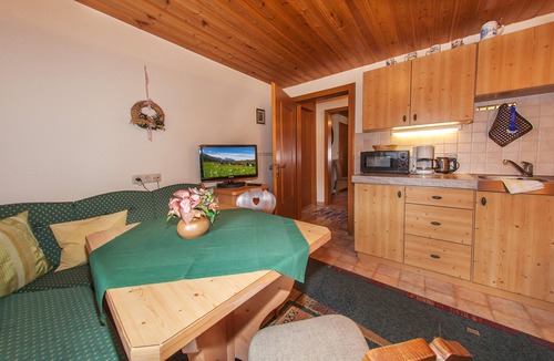Entfelden Apartment | Ferienwohnung (1) 28 m² und Balkon