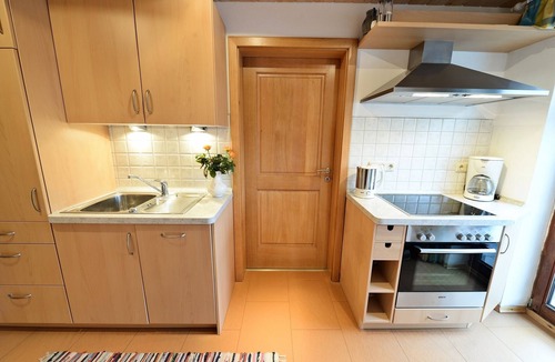 Grabenstatt Apartment | Ferienwohnung 1 im Obergeschoss, 65 qm, für 2 bis 4 Personen, 2 sep. Schlafzimmer und Balkon