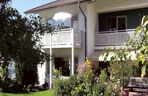 Antwort Apartment | Ferienwohnung, 48 qm Obergeschoss, 1 separates Schlafzimmer