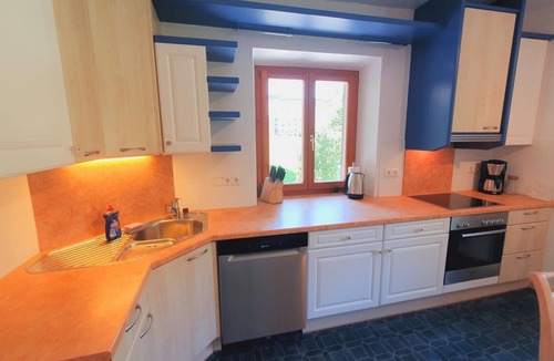 Anzenbach Apartment | Ferienwohnung 6, 2 Schlafzimmer, 1 Wohnzimmer, Separate Küche, Du-wc