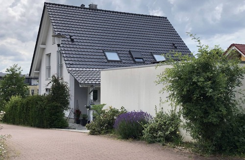 Muellheim Apartment | Ferienwohnung, 62qm, Terrasse, Souterrain, 1 Schlafzimmer, max. 3 Personen