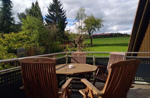 Eckersdorf Apartment | Ferienwohnung Adelhardt