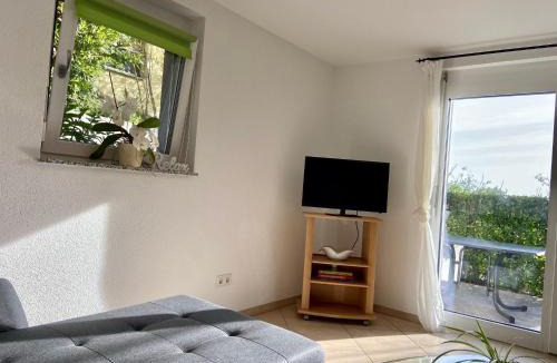 Hugelheim Apartment | Ferienwohnung Am Berg