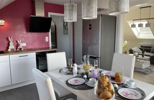 Schauenstein Apartment | Ferienwohnung am Goldberg mit überdachter Loggia