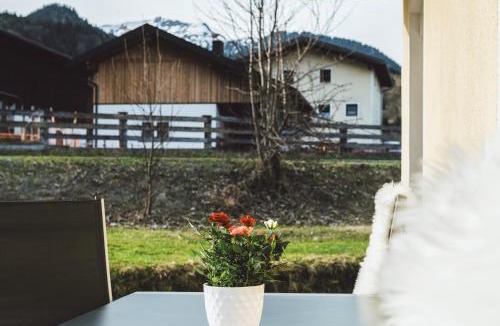 Weissenbach am Lech Apartment | Ferienwohnung Schönblick
