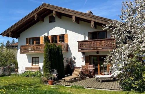 Grashof Apartment | Ferienwohnung Balkon, 1 Schlafzimmer, 1 Wohnküche, Dusche/wc, Max. 3 Pers