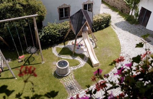 Hopfling Apartment | Ferienwohnung "Bauernhaus"