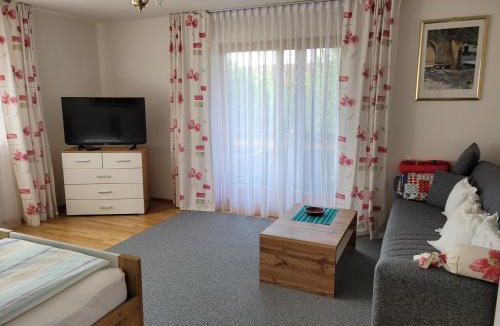 Tittmoning Apartment | Ferienwohnung bei Helga