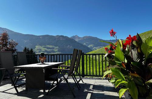 Stummerberg Apartment | Ferienwohnung Bergzua