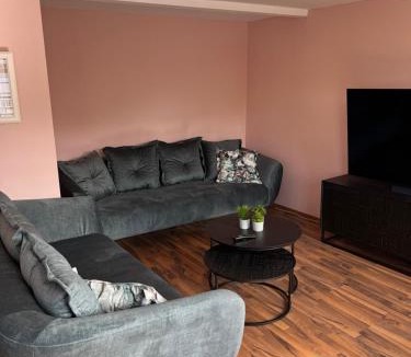 Arnsberg Apartment | Ferienwohnung Breitenbruch nahe Möhnesee & Arnsberg