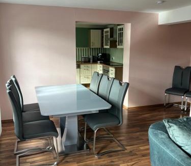 Arnsberg Apartment | Ferienwohnung Breitenbruch nahe Möhnesee & Arnsberg